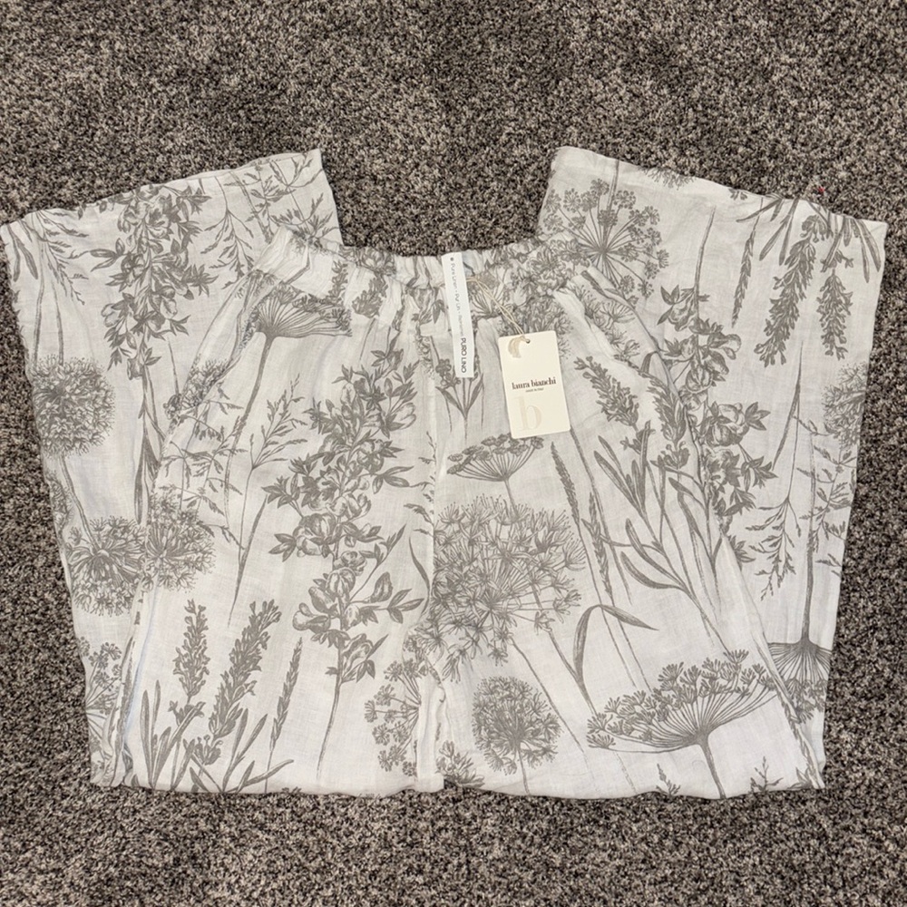 White wide leg pants with beautiful grey flowers